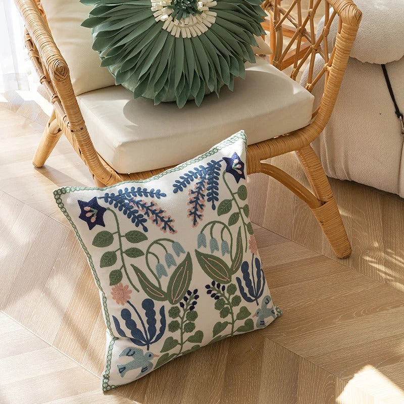 Blombroderi Cushion Cover